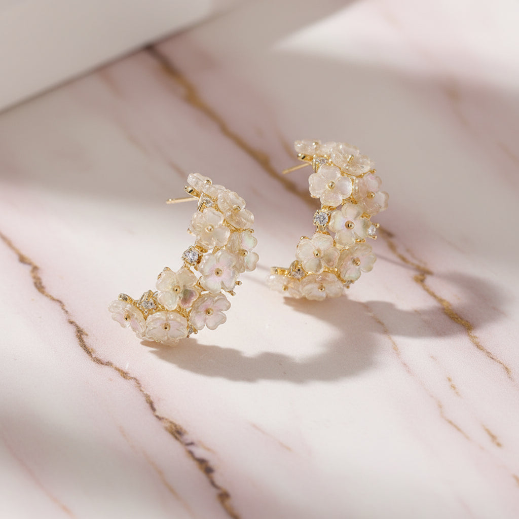 🌷 Boucle d’oreille fleur - Ton détail chic pour flâner dans les rues de Paris