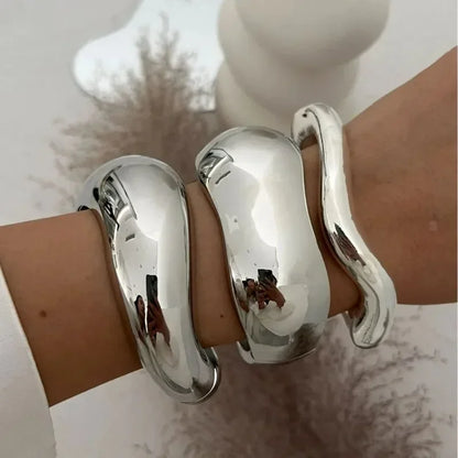 Bracelet femme tendance – L’élégance audacieuse en version XXL