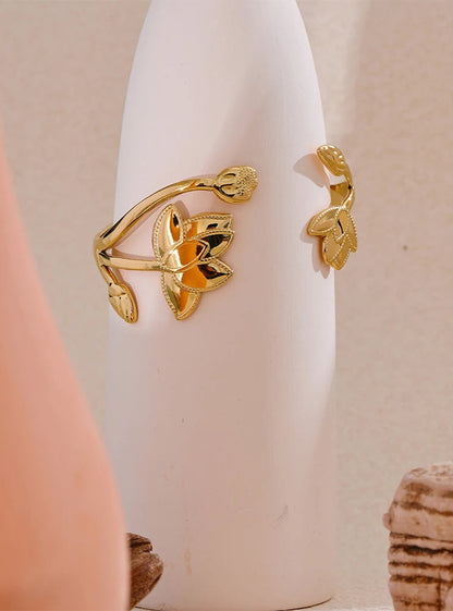 bracelet femmes tendance - Fleur dorée, style affirmé 🌸