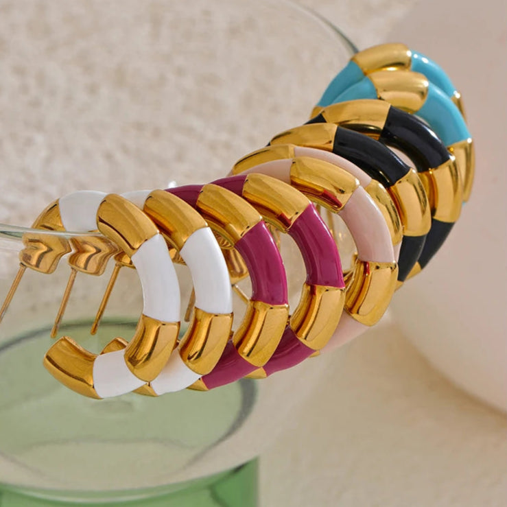 Boucle d’oreille créole – vibes arty et colorées