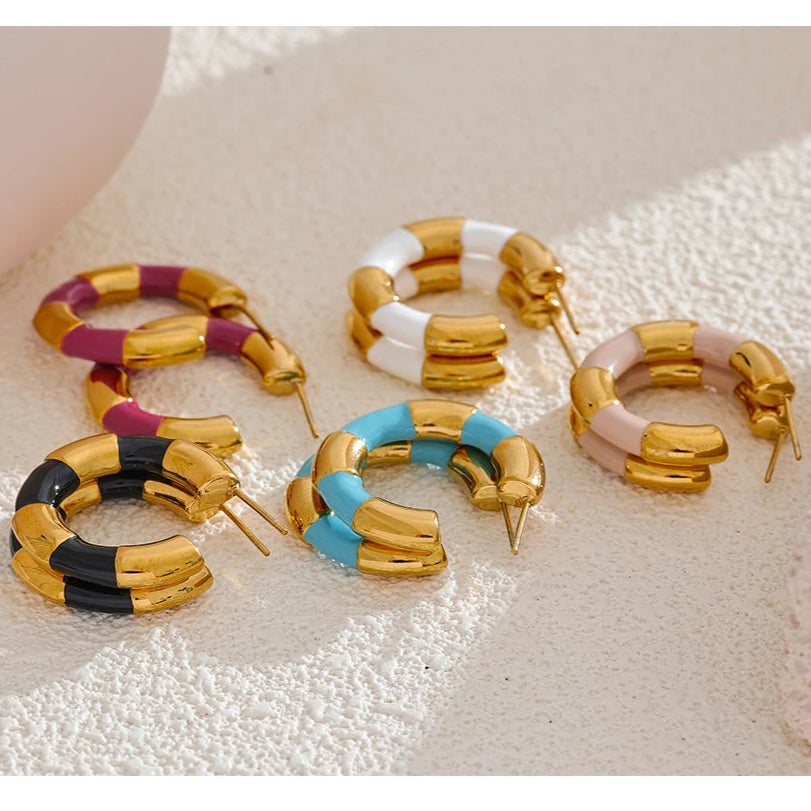 Boucle d’oreille créole – vibes arty et colorées