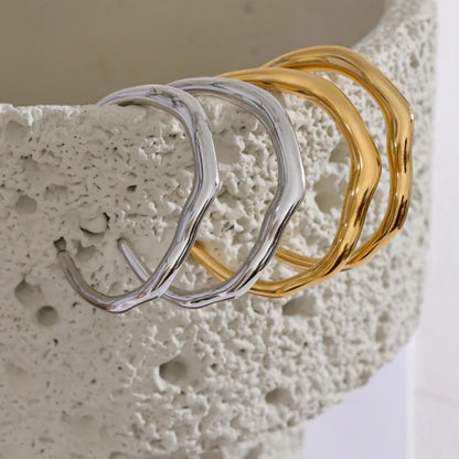 Boucle d’oreille créole – ton bijou statement, sans en faire trop