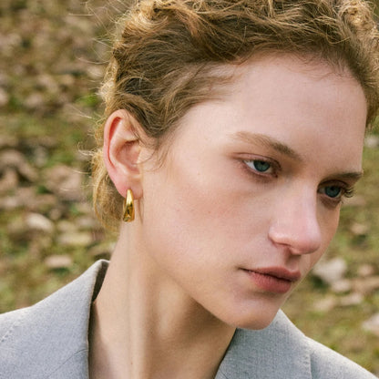 💫 Boucle d’oreille acier inoxydable - Le U doré qui sublime tout