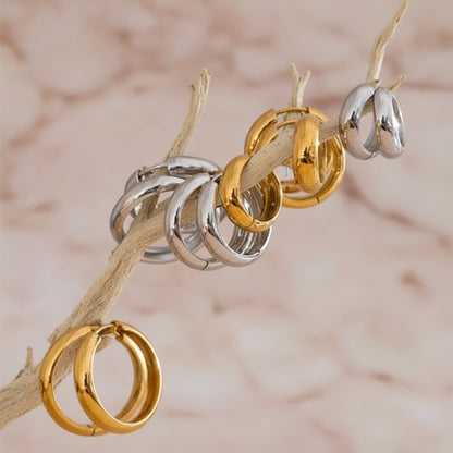 boucle d'oreille dormeuse en acier plaqué en or PVD 