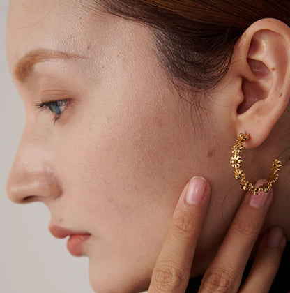 boucle d oreille fleur style créole en acier de haute qualité plaqué en or