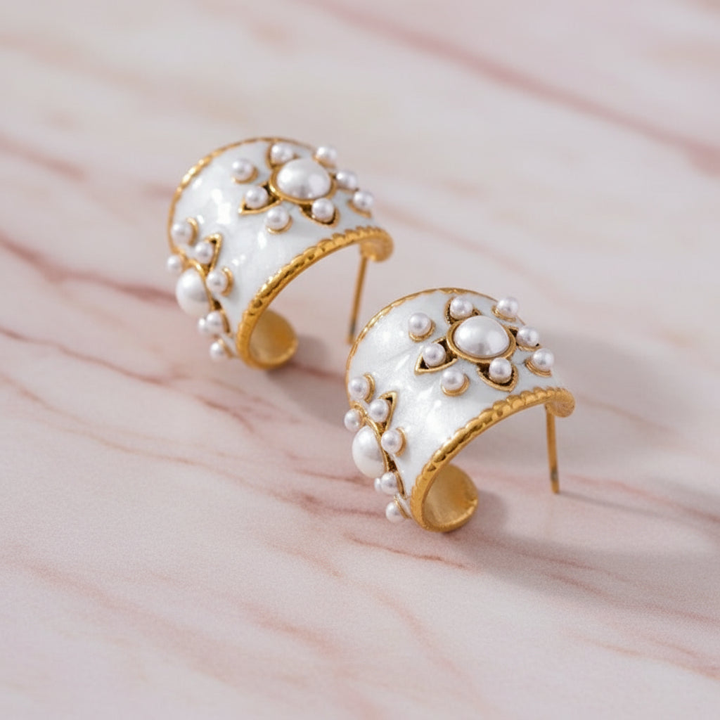 boucle d oreille inoxydable  blanc et perle sous forme de fleur