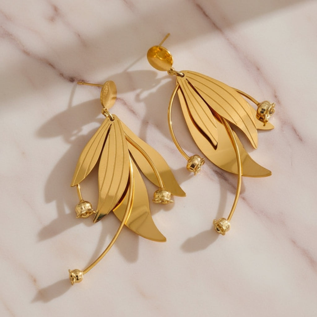 boucles d oreilles fleurs dorées à l’esprit bohème chic