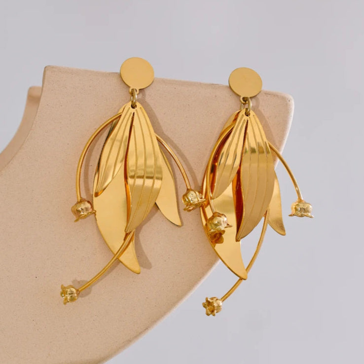 boucles d oreilles fleurs parfaites pour un look parisien