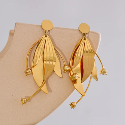 boucles d oreilles fleurs parfaites pour un look parisien