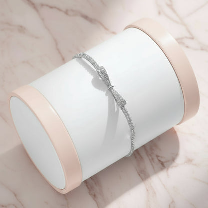 bracelet-en-argent-femme-élégance-du-nœud-papillon-et-zircone-scintillante