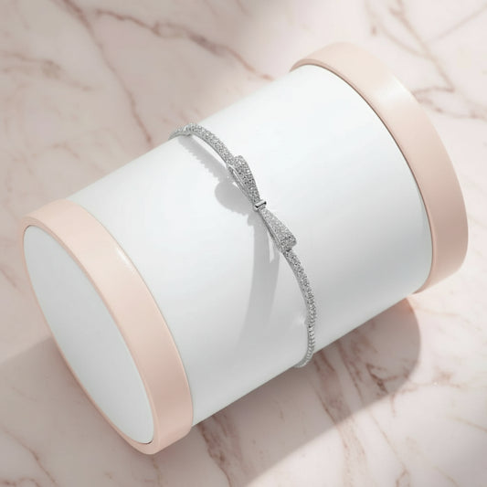 bracelet-en-argent-femme-élégance-du-nœud-papillon-et-zircone-scintillante