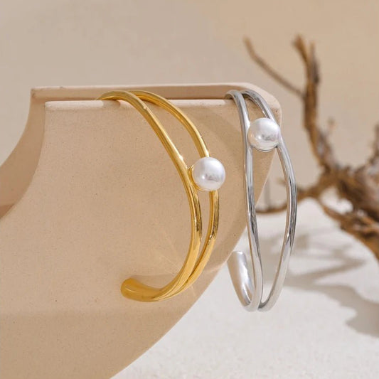 bracelet-en-jonc-perle-minimalisme-elegant-dore-argent