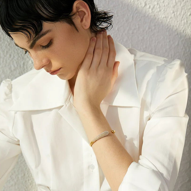 bracelet femme a la mode tendance incontournable 2025