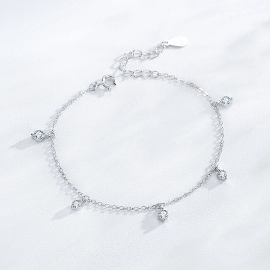 bracelet-femme-argent-l'éclat-parfait-pour-illuminer-vos-fêtes