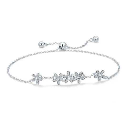 bracelet-femme-argent-raffinement-floral-et-éclat-intemporel