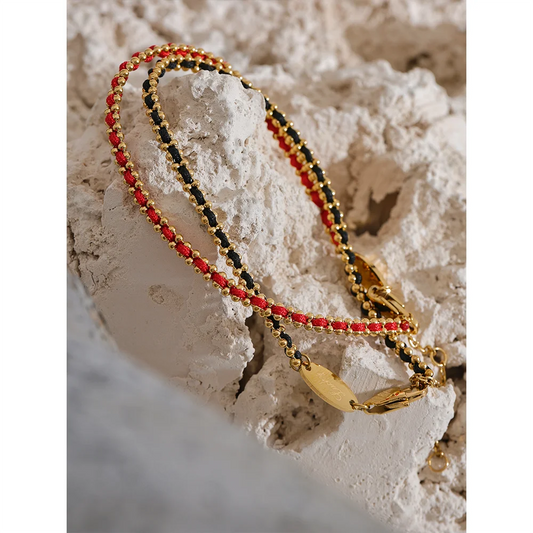 bracelet-femme-elégance-en-fil-et-perles-dorées