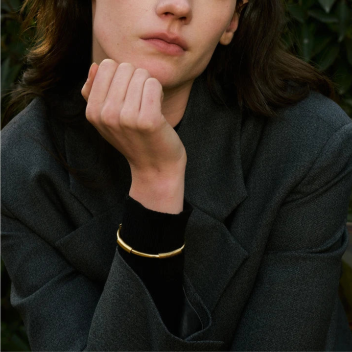 bracelet femme tendance pour un style d'hiver