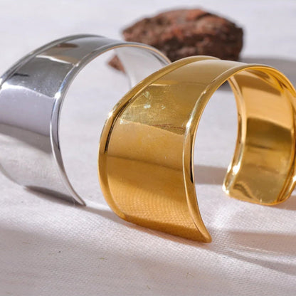 bracelet femme tendance manchette en acier couleur doré et argent