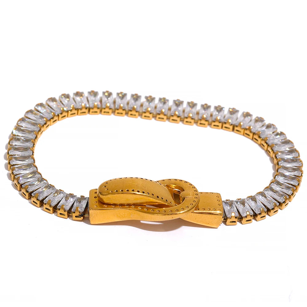 bracelet femme tendance en acier plaqué en et zircone couleur blanc