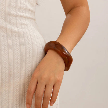 Bracelet femme tendance – Le style urbain aux lignes rebelles - Innocent - Seduction