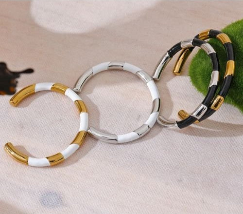 bracelet-femme-tendance-en-quatre-couleurs