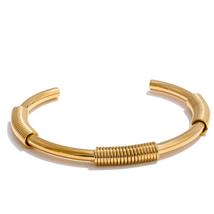 bracelet femme tendance qui ne noircit pas avec le temps