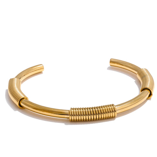bracelet femme tendance qui ne noircit pas avec le temps