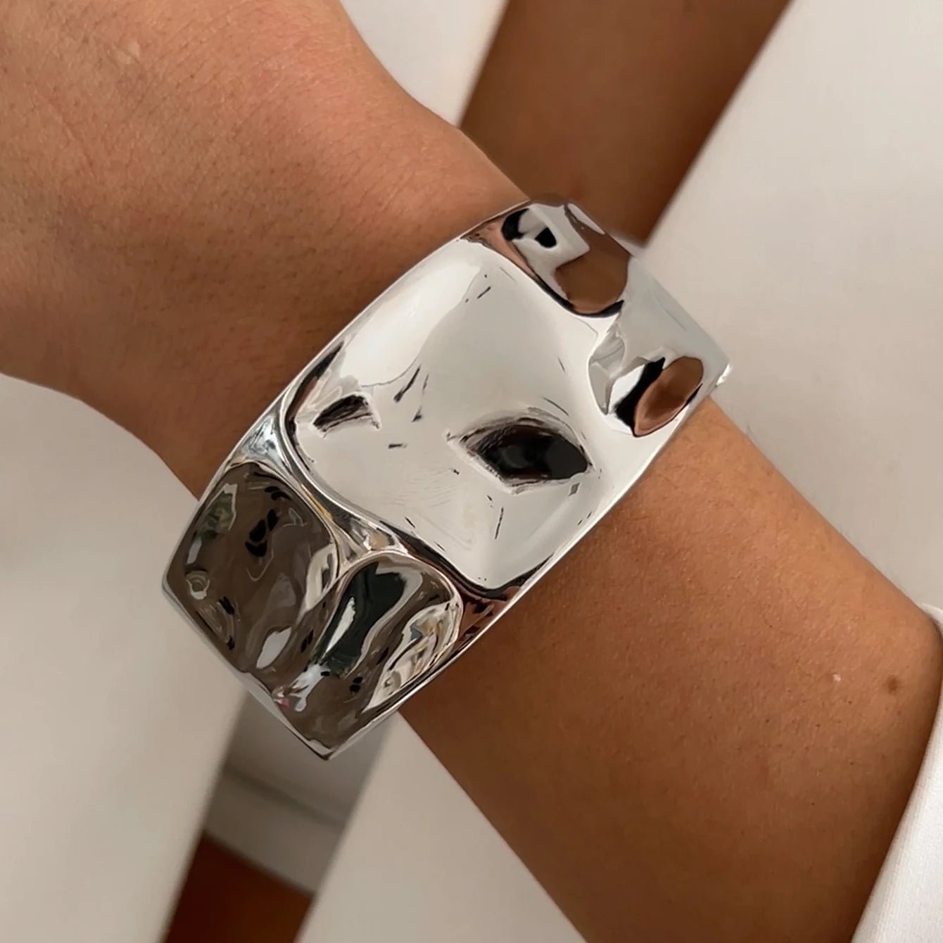 bracelet femme tendance au design intemporel qui traverse les saisons