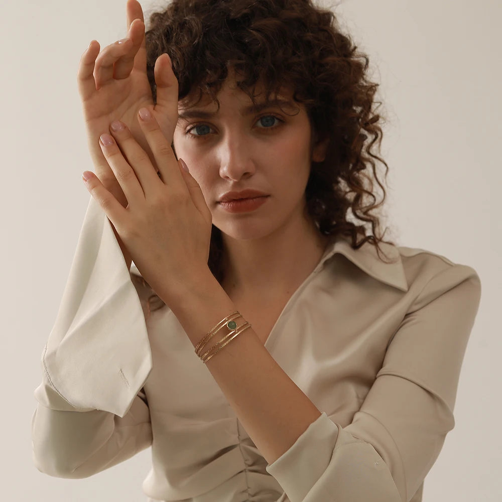 Bracelet tendance du moment une pièce incontournable pour affirmer son style au quotidien