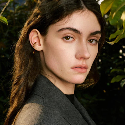 ear cuff doré à clip élégant pour sublimer ton oreille sans perçage 