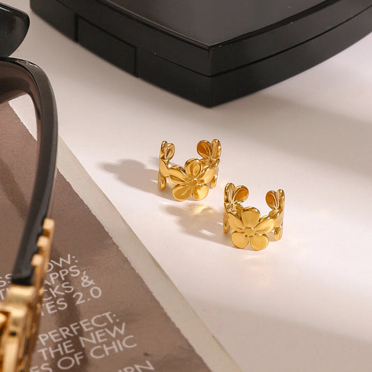 ear cuff dore pour une touche tendance au quotidien