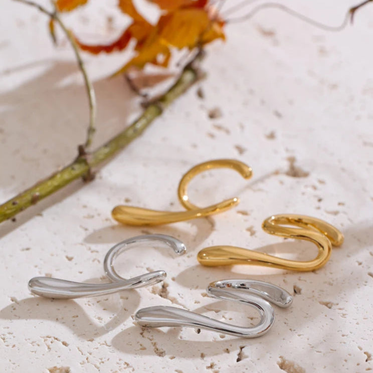 ear cuff en acier inoxydable pour une touche moderne et raffinée 